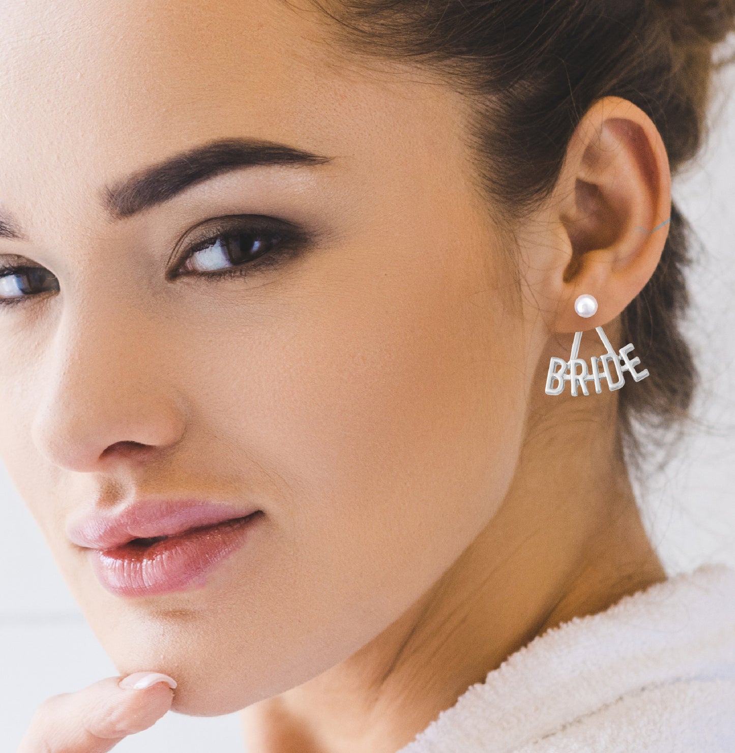 Bride and Wifey Earrings Set – Bachelorette Party Accessories